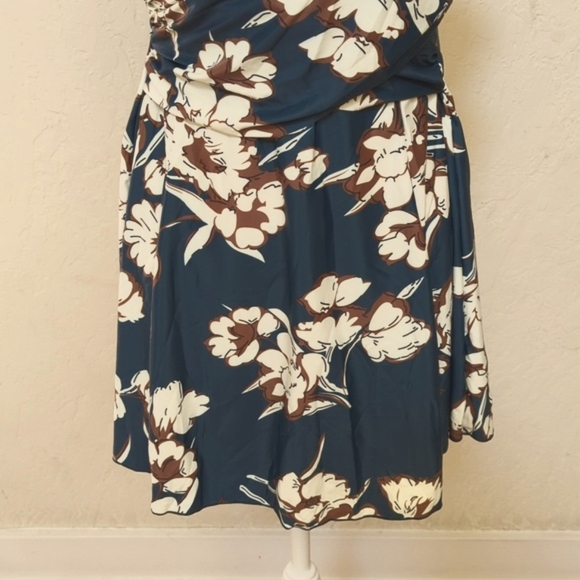 Cocopear Crossover Padded One Piece Blue Floral Skirted Swimsuit Size Large - Picture 6 of 13
